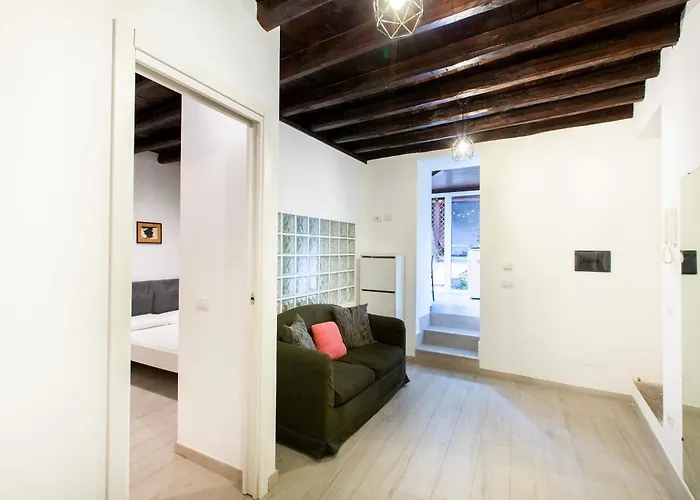 Cozy & Real Trastevere